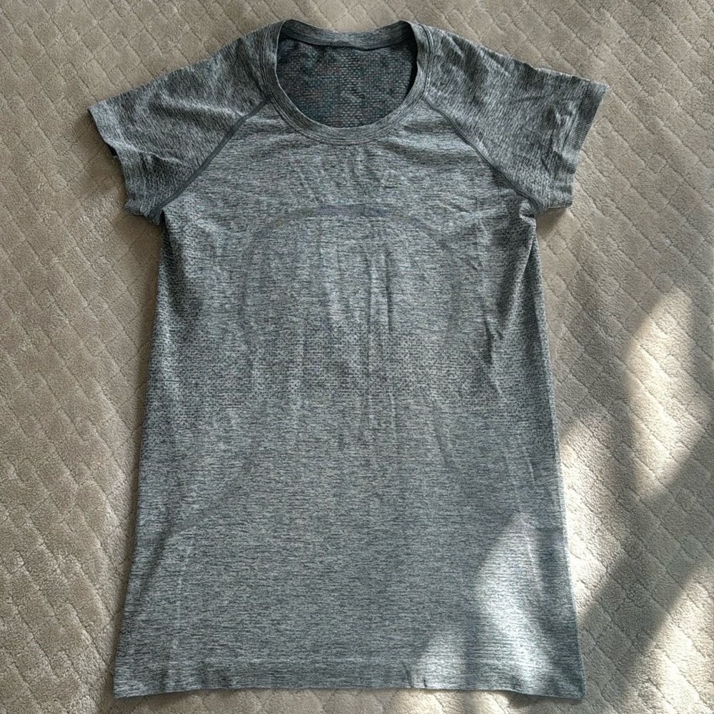 Lululemon Swiftly Tech Sports T-shirt